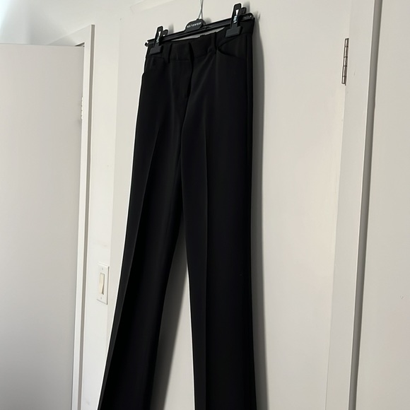 Like new classic black Theory dress pants. EUC. Dry cleaned and pressed recently - Picture 4 of 5